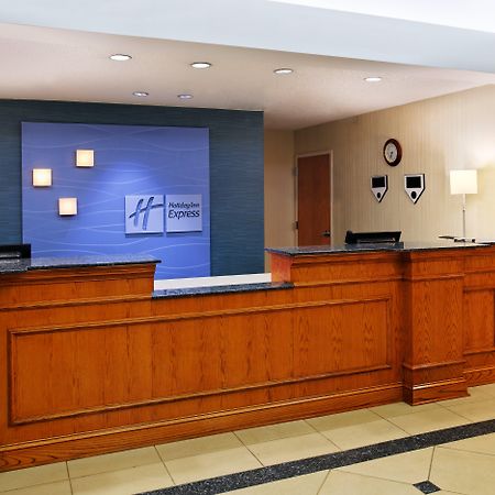 Holiday Inn Express Richmond-Brandermill-Hull Street By Ihg Eksteriør bilde