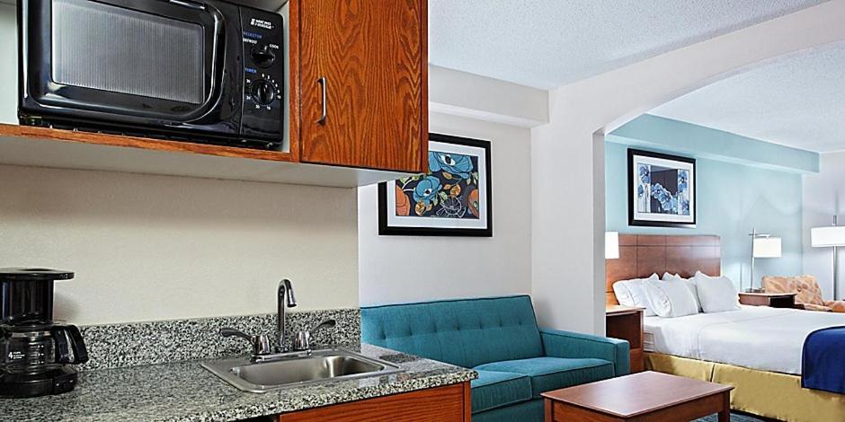 Holiday Inn Express Richmond-Brandermill-Hull Street By Ihg Eksteriør bilde