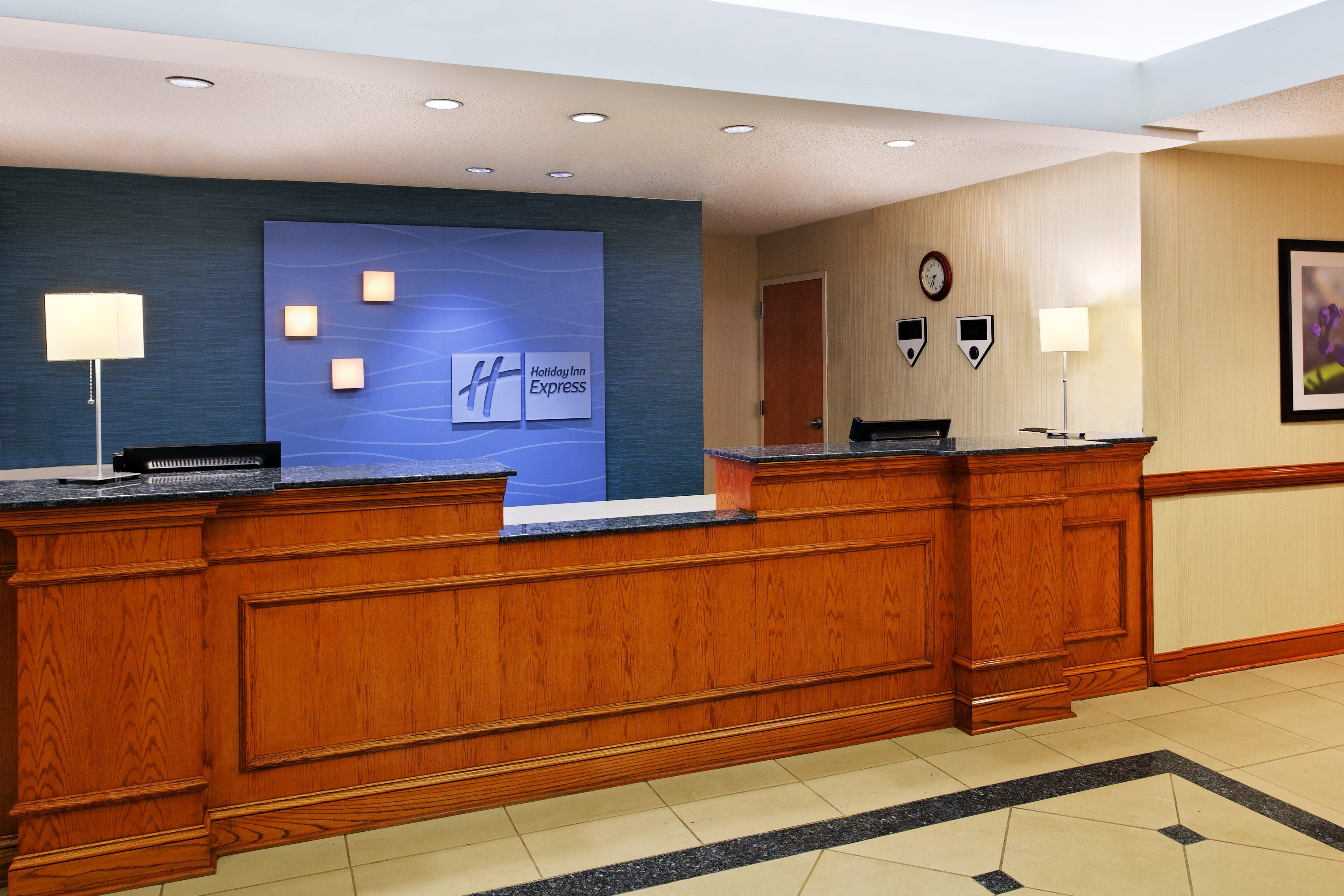Holiday Inn Express Richmond-Brandermill-Hull Street By Ihg Eksteriør bilde